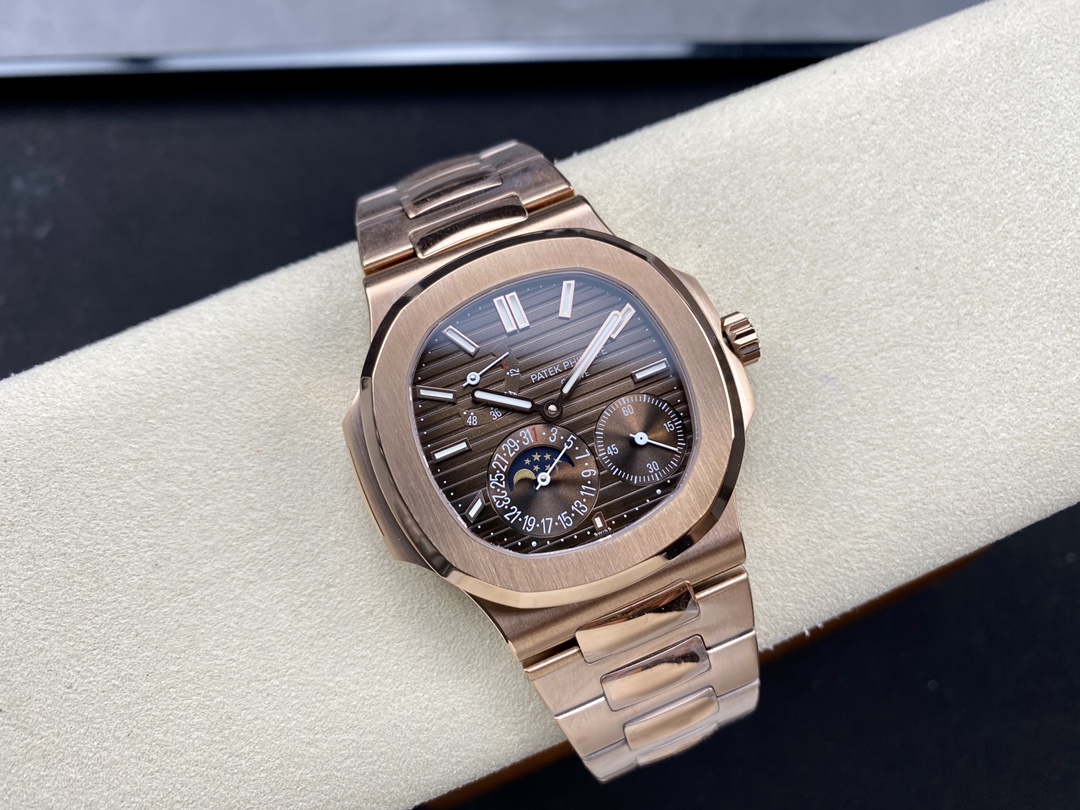 Patek Philippe Nautilus 5712GR-001 18K Rose Gold