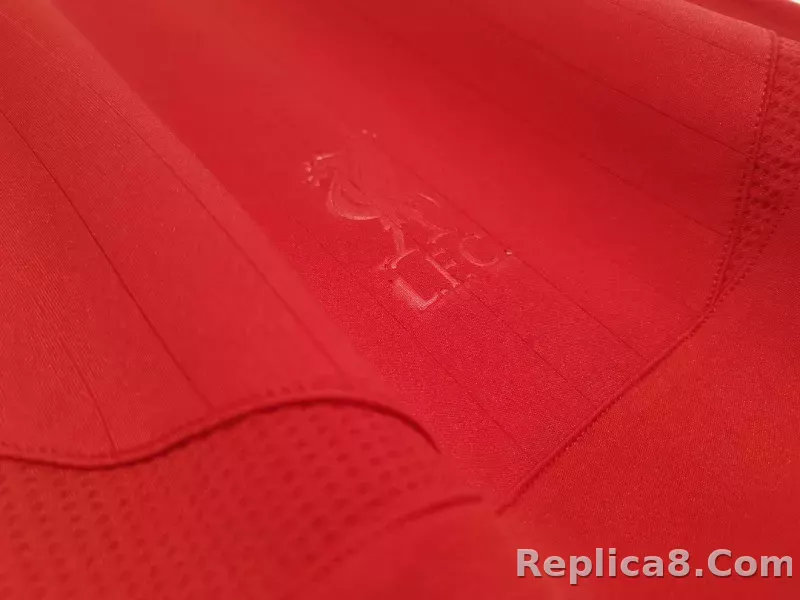 2006/07 Liverpool Home Retro Version Jersey - detail