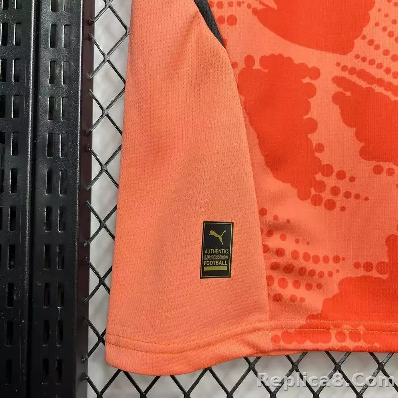 24-25 Manchester City Orange Goalkeeper Jersey - detail