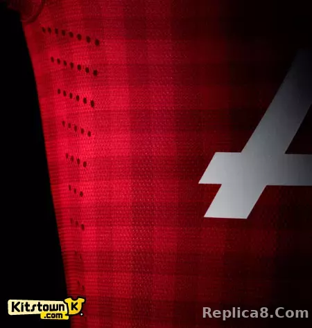12-13 Manchester United Home Retro Jersey Player Edtion Long Sleeve - detail