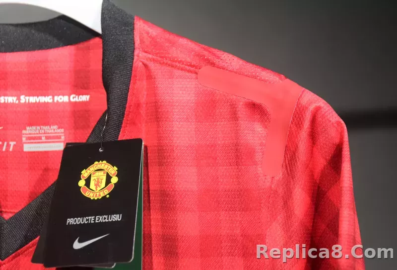 12-13 Manchester United Home Retro Jersey Player Edtion Long Sleeve - detail