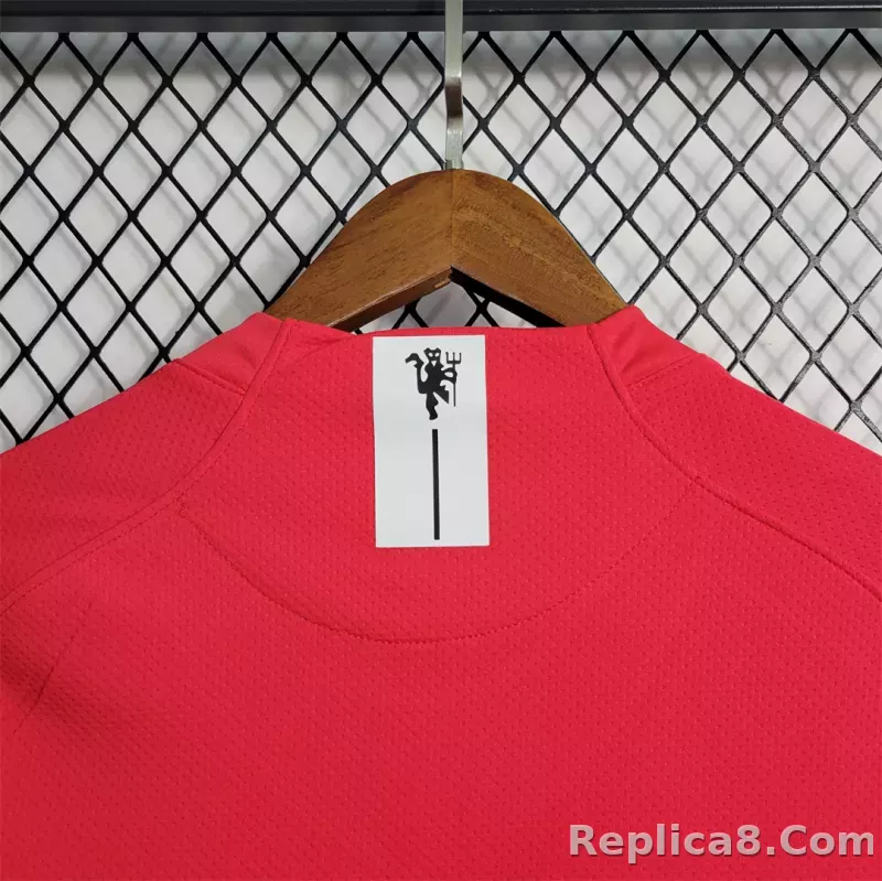 07-08 Manchester United Home Retro Jersey Long Sleeve - detail