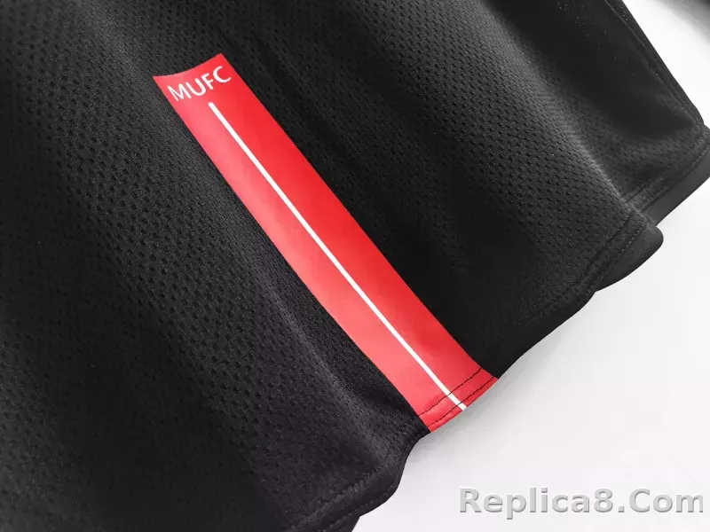 07-08 Manchester United Away Retro Jersey Long Sleeve - detail