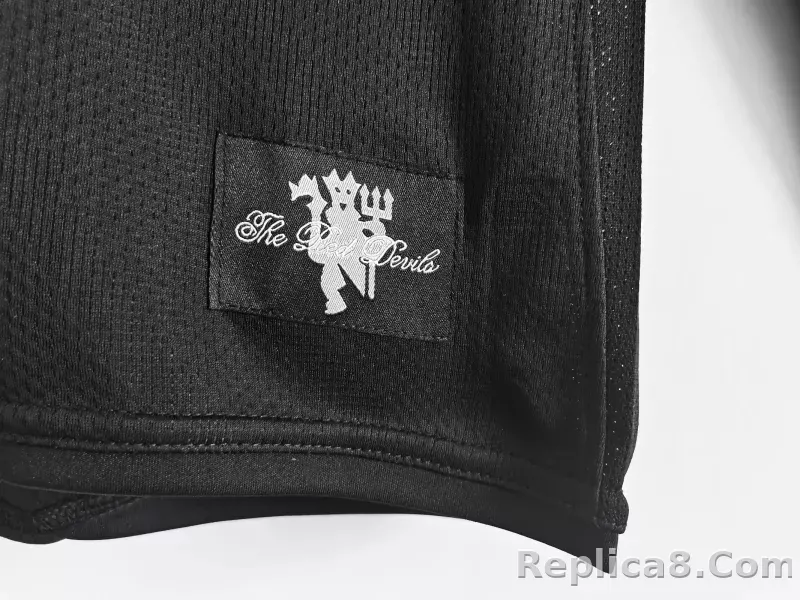 07-08 Manchester United Away Retro Jersey Long Sleeve - detail