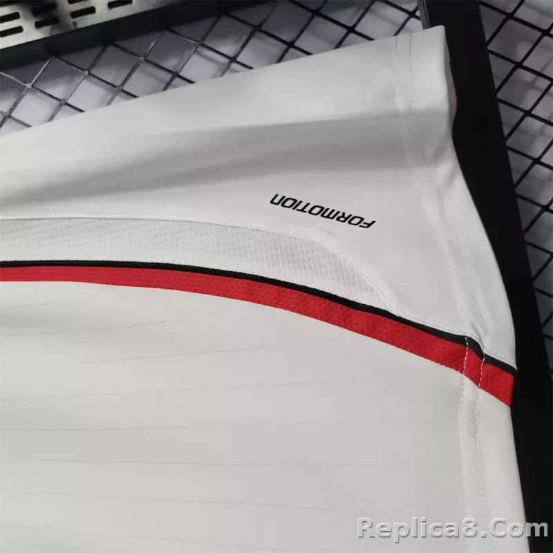 AC Milan UCL Final Retro Jersey Away 2006/07 - detail