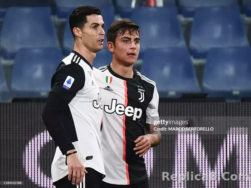 2019-20 Juventus Retro Jersey Home Player Edition - detail