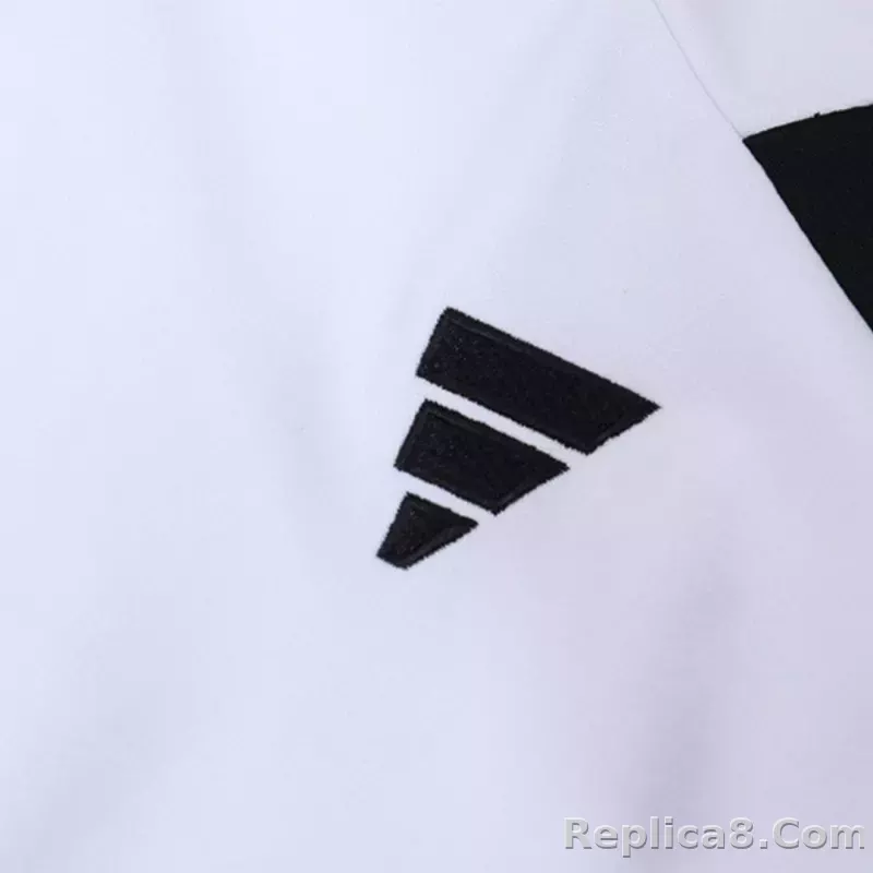 Kids Juventus Zipper Sweatshirt Kit(Top+Pants) White 2023/24 - detail