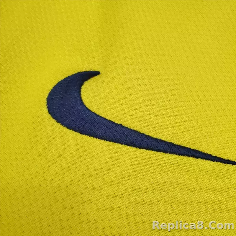 08-09 Barcelona Away Retro Jersey - detail