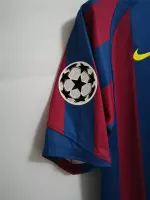 05-06 Barcelona Home Retro Jersey - view 14