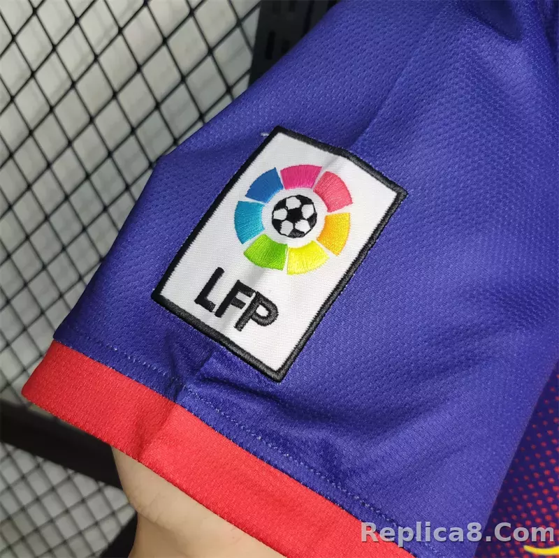 12-13 Barcelona Home Retro Jersey - detail