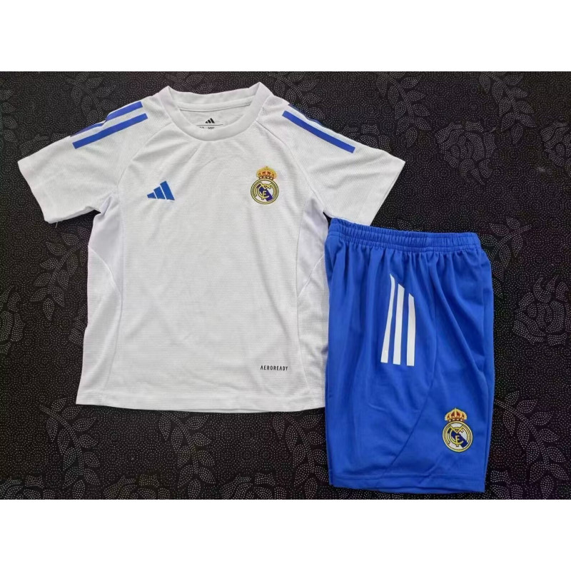 Real Madrid 25-26 Real Madrid Training Soccer Kit Jersey+Shorts vs The Original: A Detailed Comparison