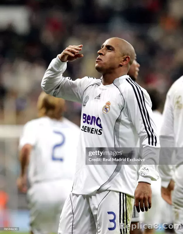2006/07 Real Madrid Home Retro Jersey Player Edition - detail
