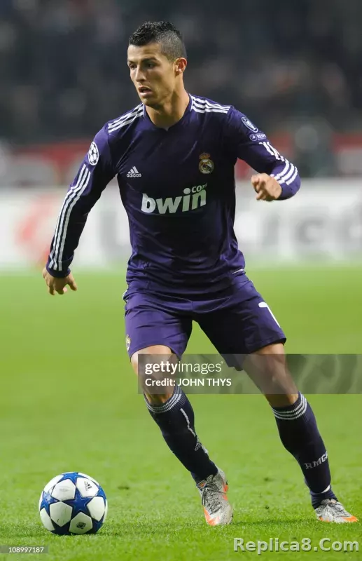 2010/11 Real Madrid Third Away Retro Jersey Player Version Long Sleeve - detail