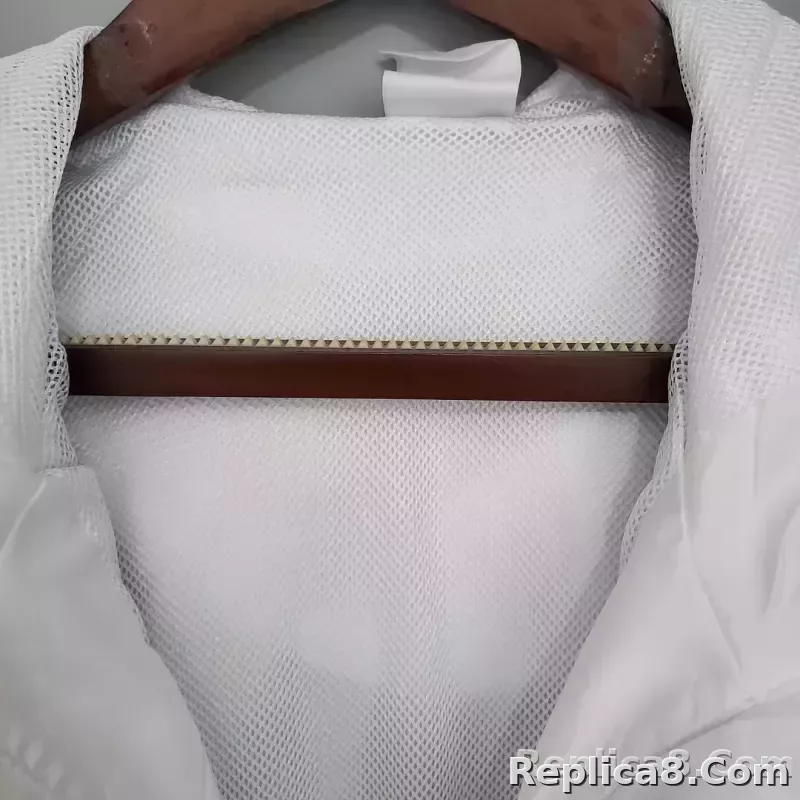 2021/2022 Real Madrid Jersey Windbreaker White(Black Edge) - detail