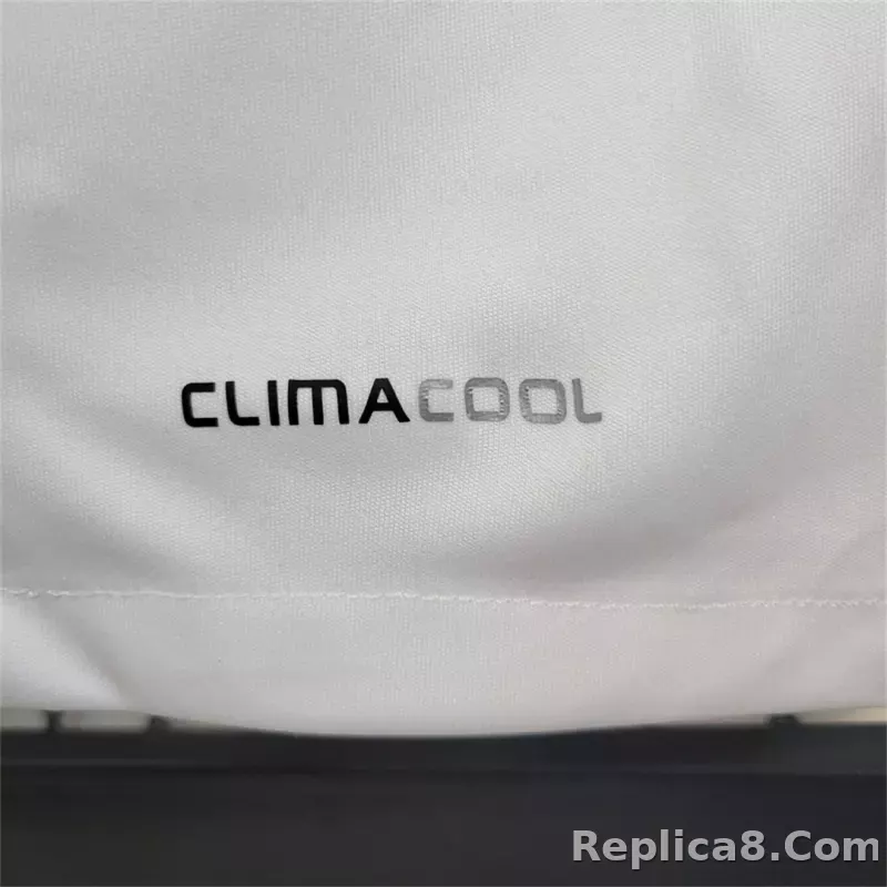 2011/12 Real Madrid Home Retro Jersey Long Sleeve - detail