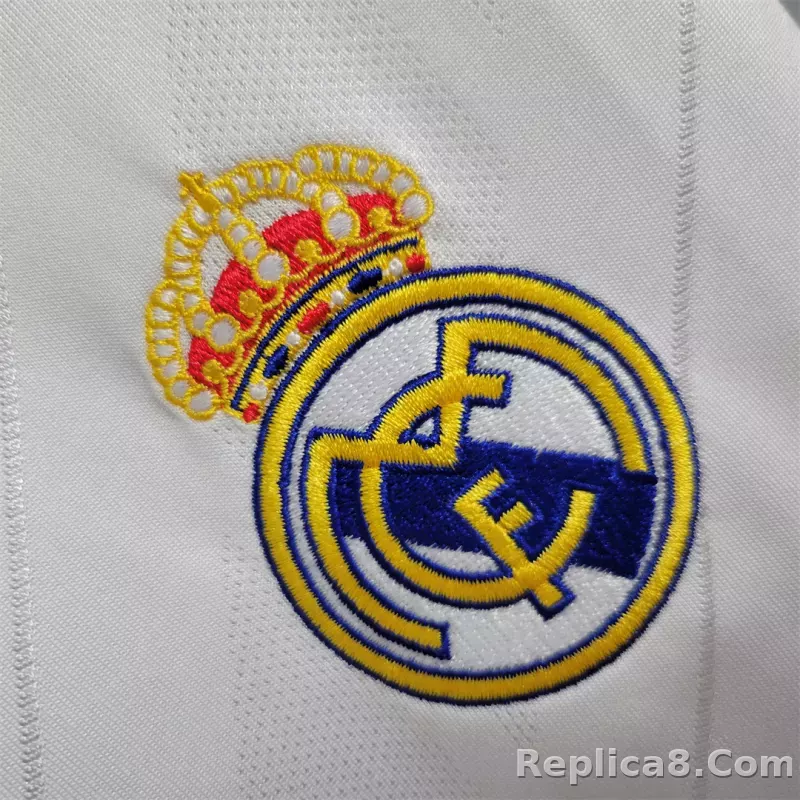 17-18 Real Madrid Home Retro Jersey - detail