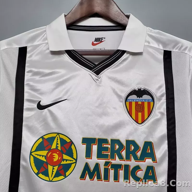 00-01 Valencia  Home Retro Football Jersey - detail