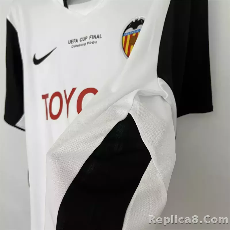 03-04 Valencia Home Retro Football Jersey - detail