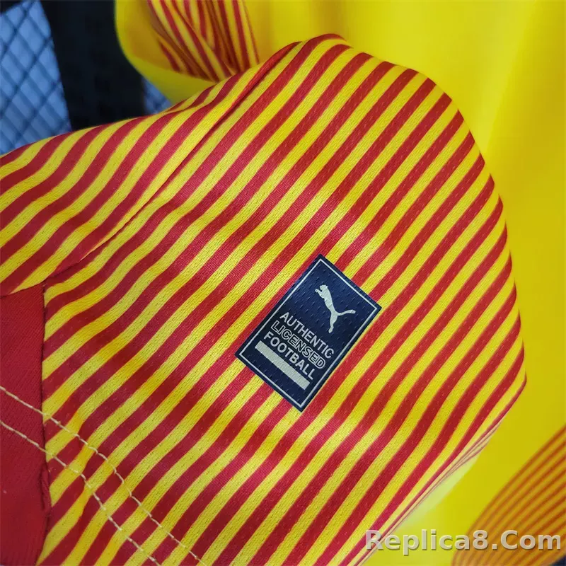 23-24  RC Lens Home Jerseys Fan Version - detail
