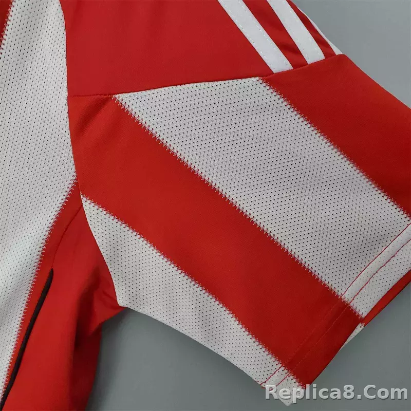 2010-11 Bayern Munich Home Retro Jersey - detail