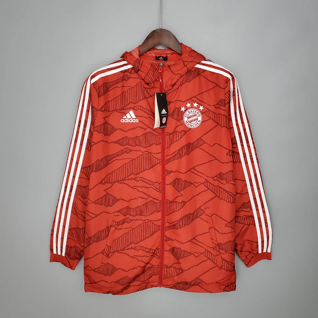Bayern München 2021/2022 Windbreaker Football Jersey Bayern Munich Red 1:1 Thai Quality vs The Original: A Detailed Comparison