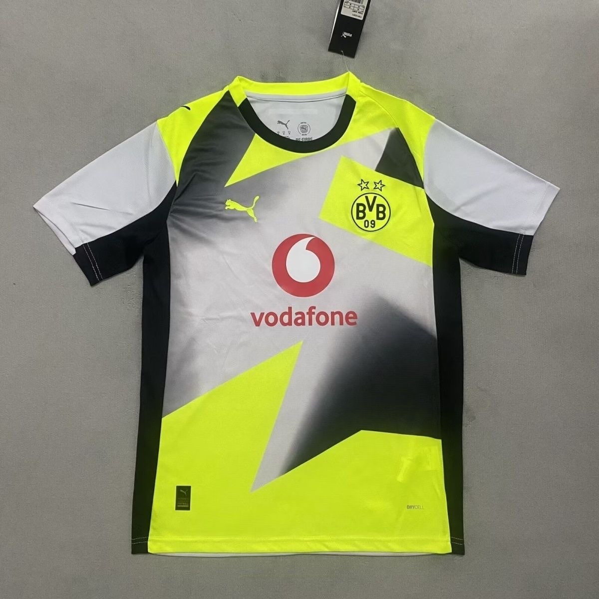 The Ultimate Guide to Choosing a Borussia Dortmund 25-26 Borussia Dortmund Away Soccer Jersey