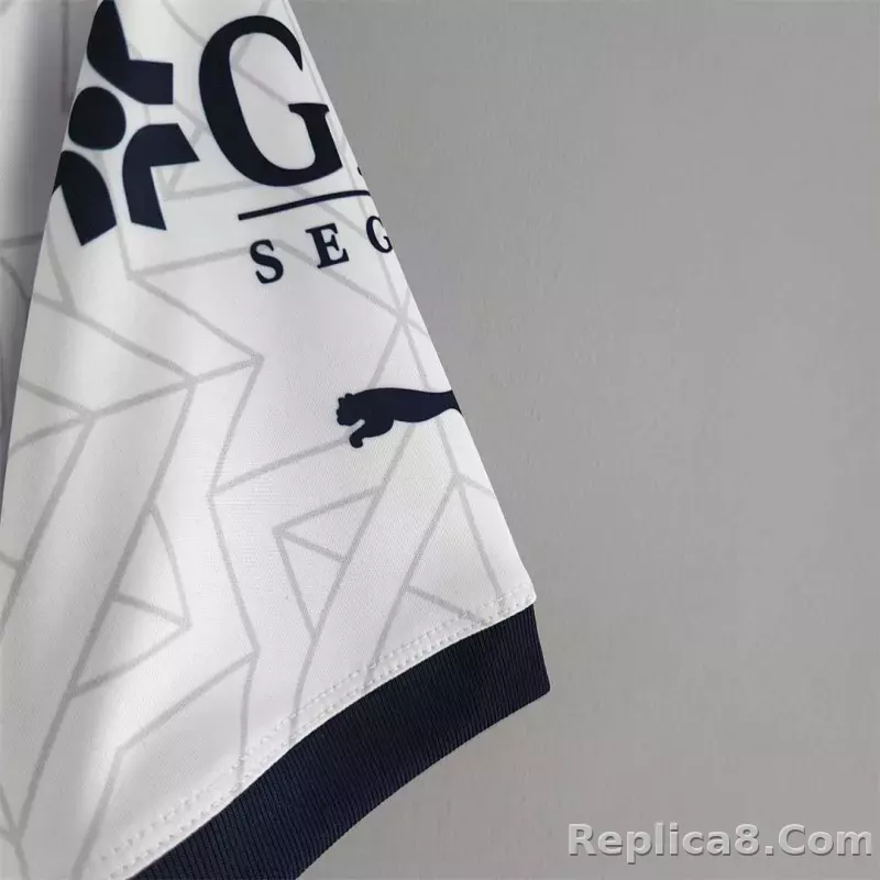 22-23 Chivas Away Jersey Fan Version - detail