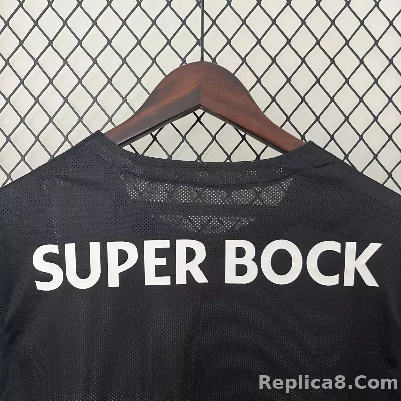 24-25 Sporting CP Home Soccer Jersey - detail