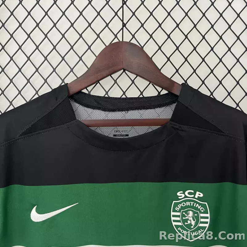24-25 Sporting CP Home Soccer Jersey - detail