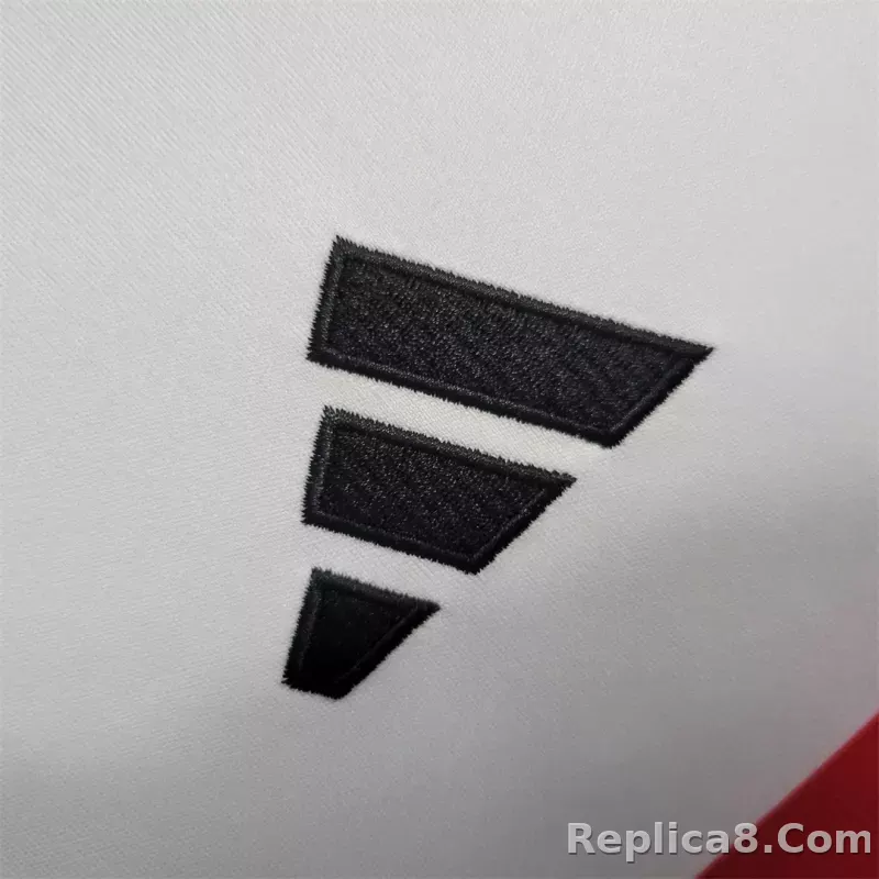 23-24 Sao Paulo FC Home Soccer Jersey - detail