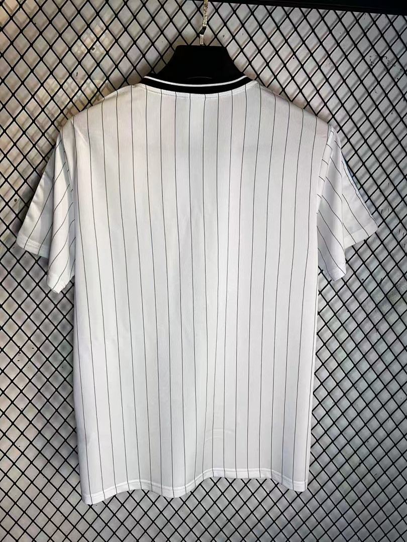 Newcastle United Retro版S到4 x L