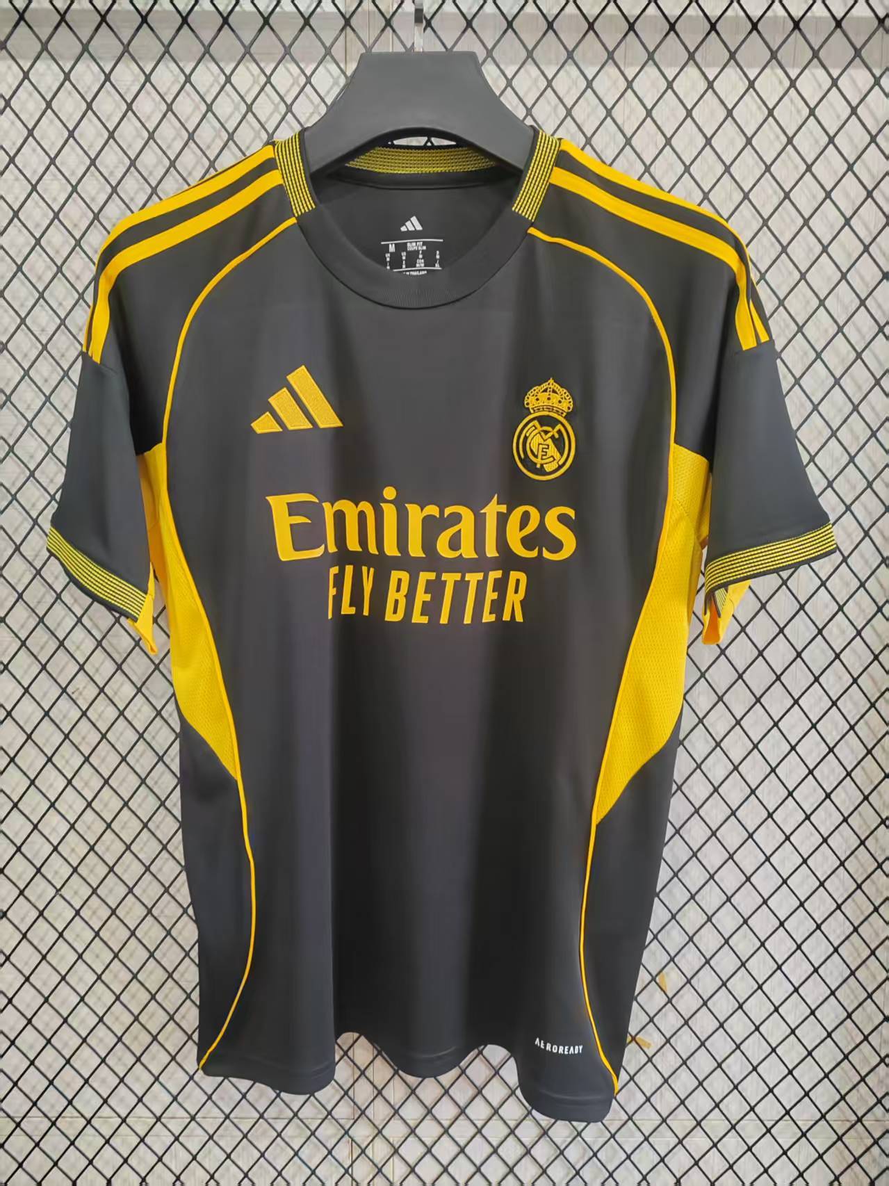 Real Madrid Black Gold S-4 XL