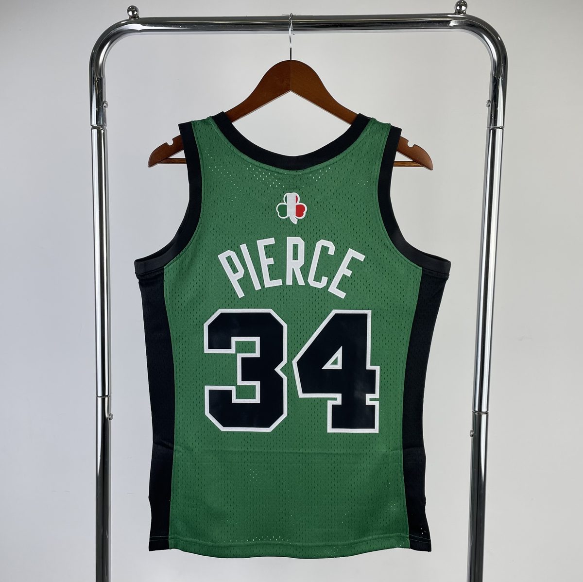 Swingsman Boston Celtics Italy Game Throwback Heat-Pressed Jersey #34 Paul Pierce - detail