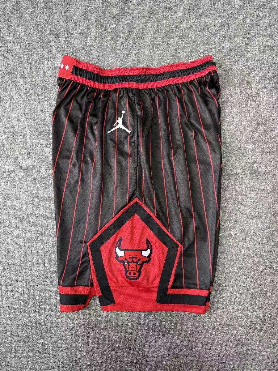 Chicago Bulls 2026-27 Season Statement Striped Red Shorts - detail